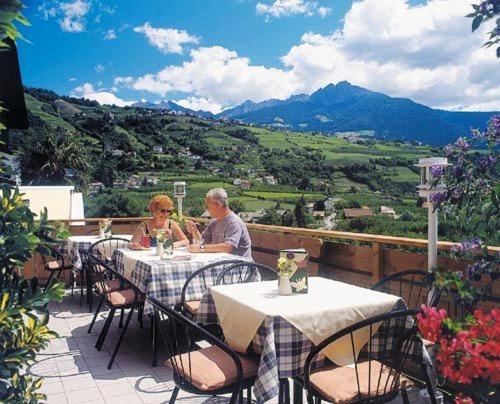 Hotel Ultenerhof Lagundo Esterno foto